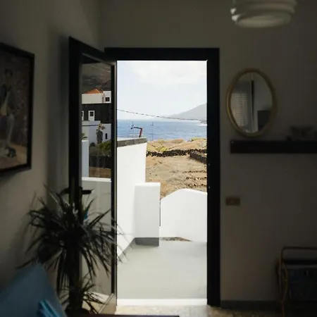 La Casa De La Caleta By Taller96 - El Hierro Island - La Caleta (El Hierro)